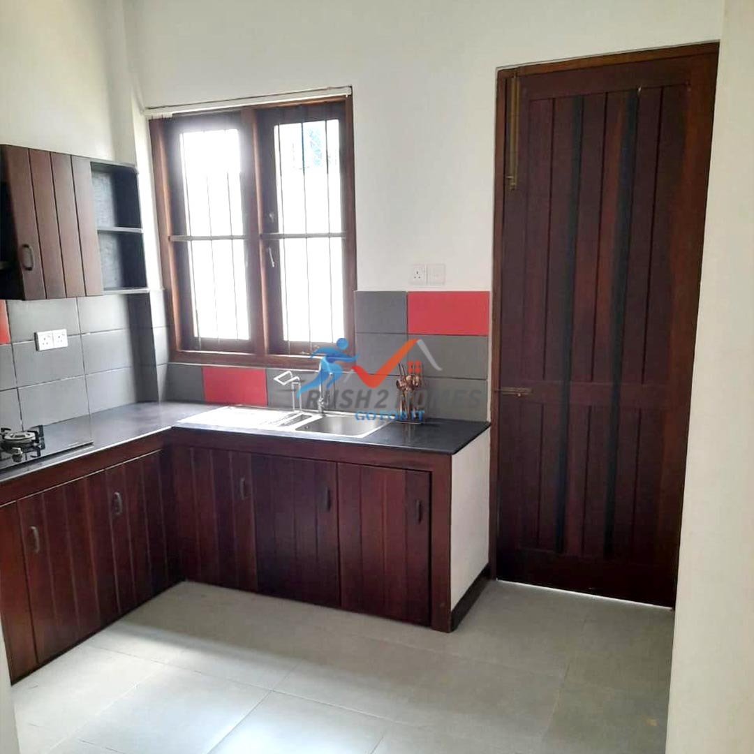 House for Sale at Pallidora Road, Dehiwala