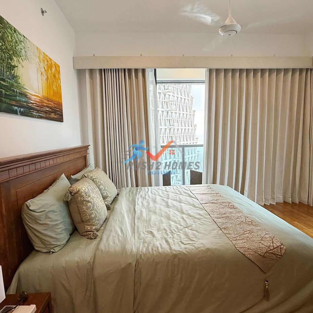 Capital Twins Peak - Colombo